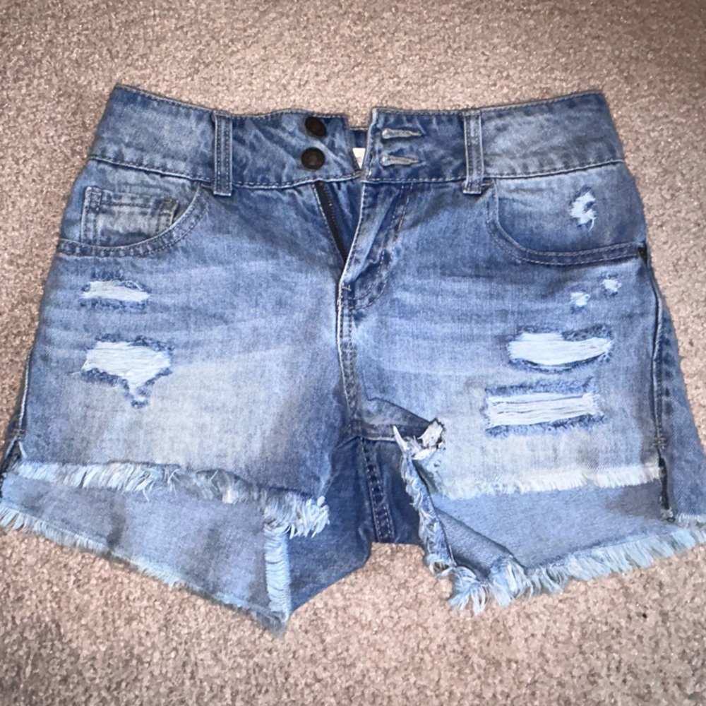 Ripped Jean Shorts! Brand: Sky and Sparrow - Size: 1 - Color: Light Wash